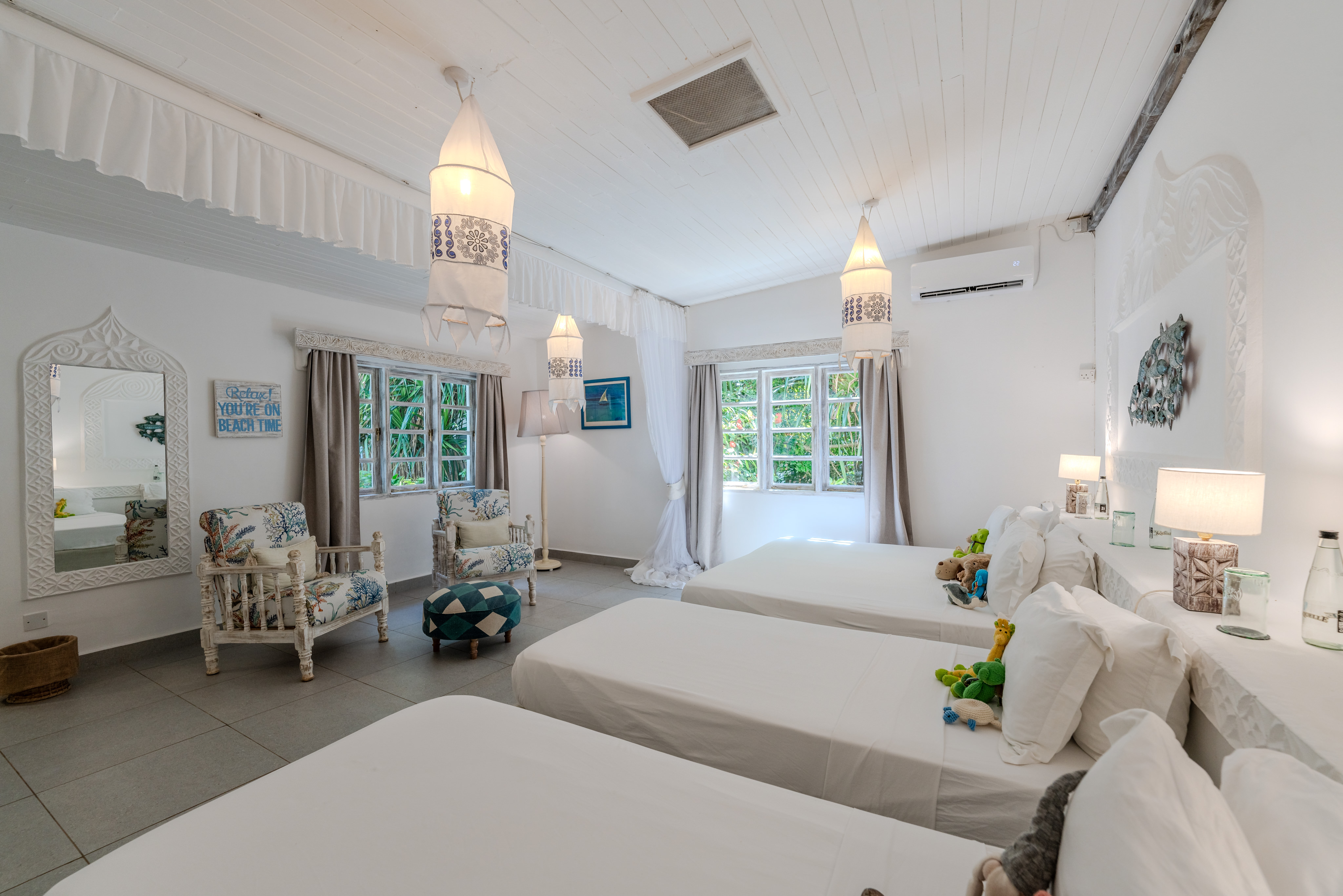 4-BR Exquisite Beach Villa