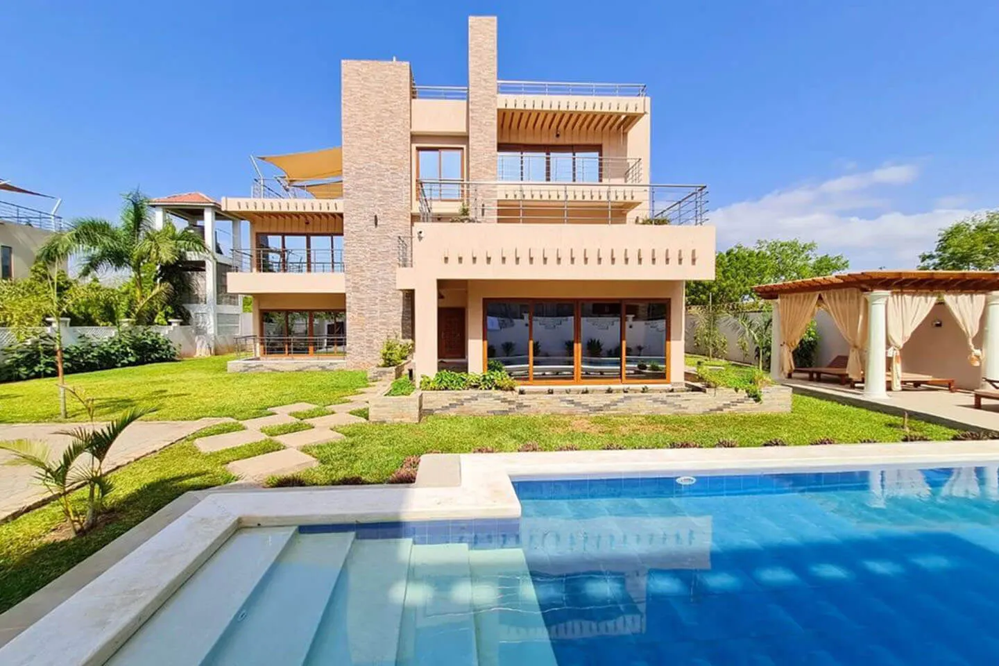 Asili Crest Luxury Villas