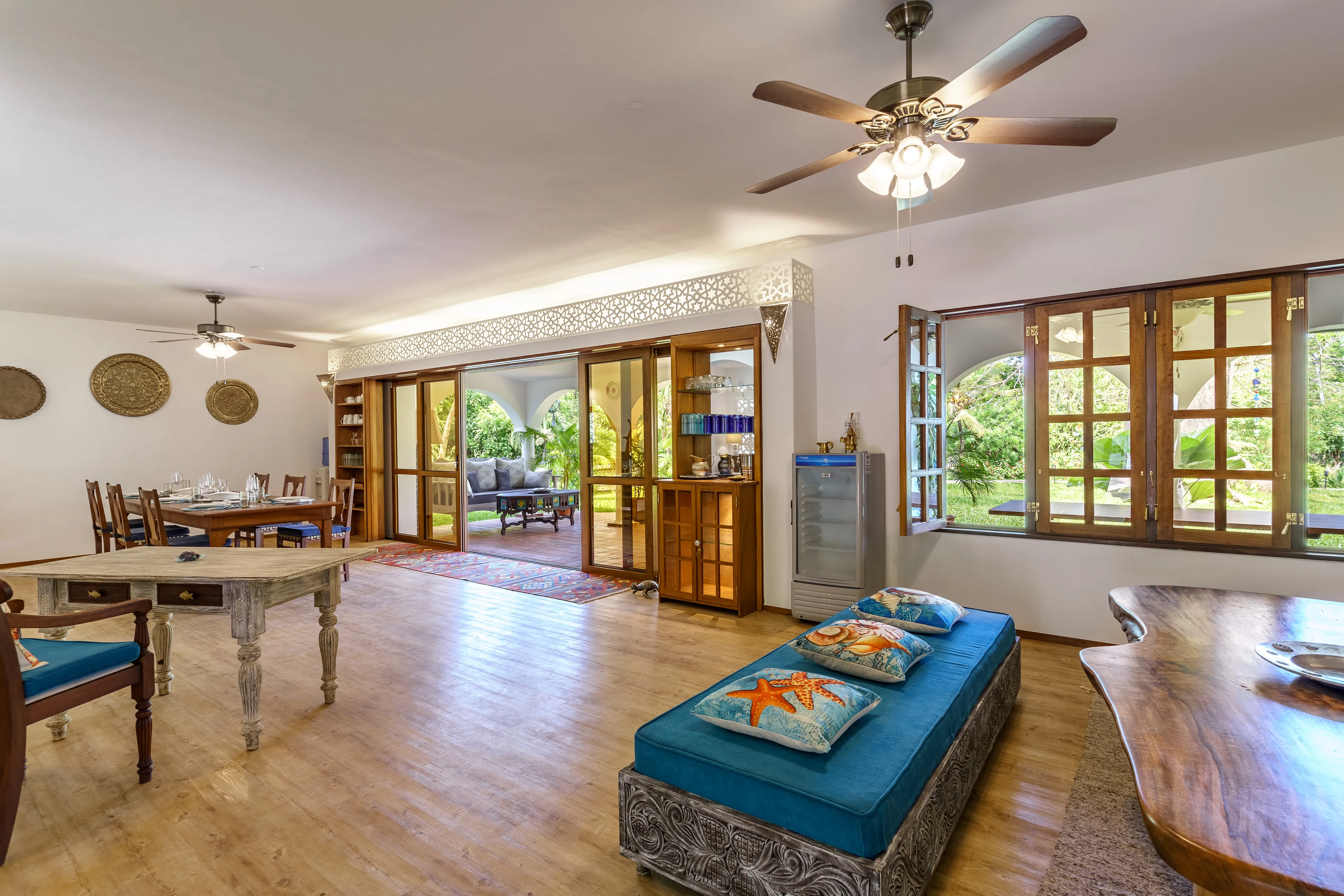 Elegant 8-BR Beach Villa