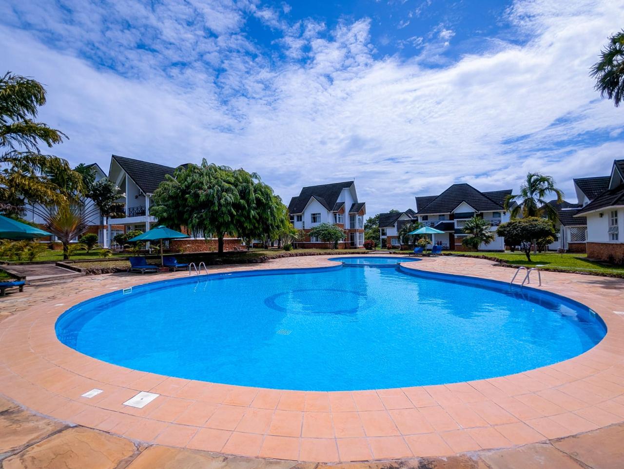 Exclusive 3‑Bedroom Villas