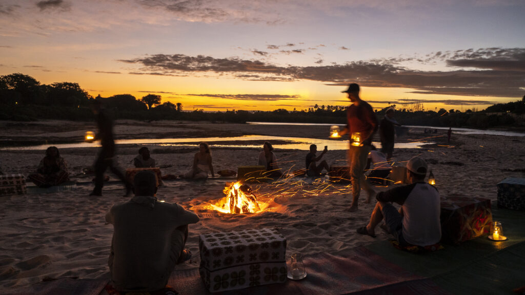 Kongo River Beach Bonfire Night