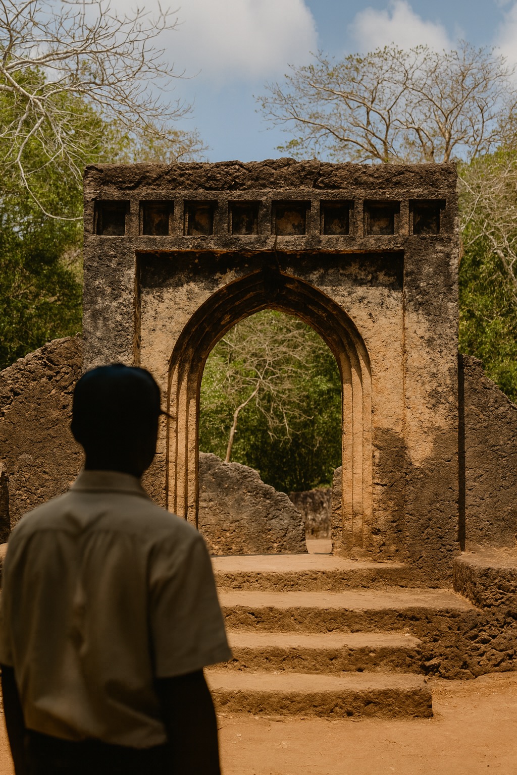 Gede Ruins Guided Tour