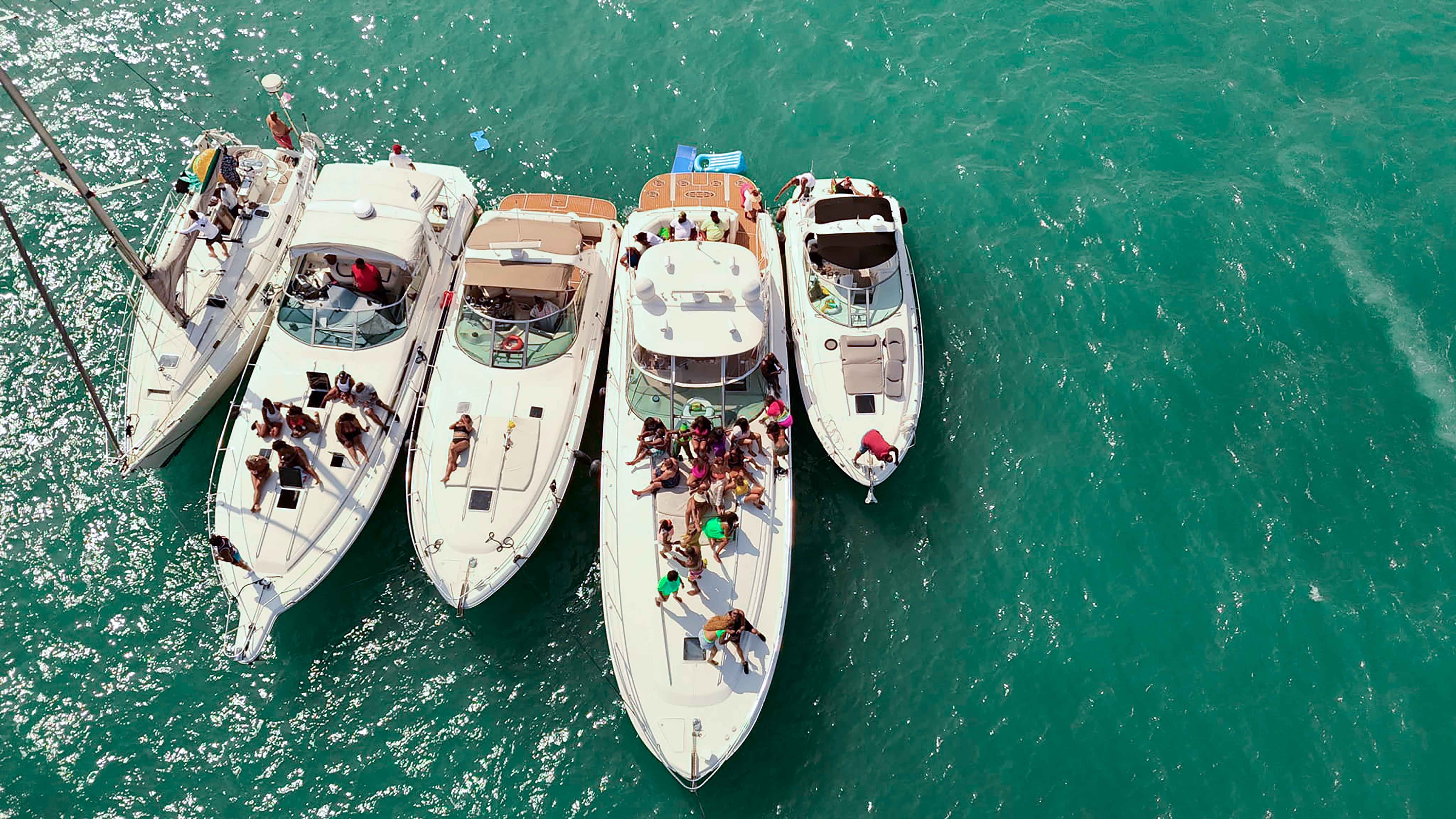 Private Yacht Charter: Sail into Paradise